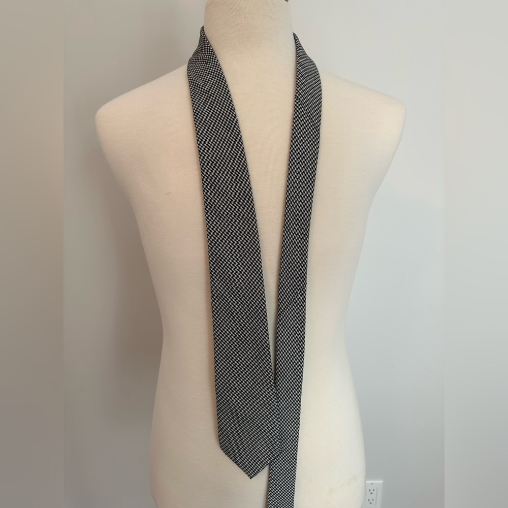 Ties Dot Com 2.5” Wide Houndstooth Tie